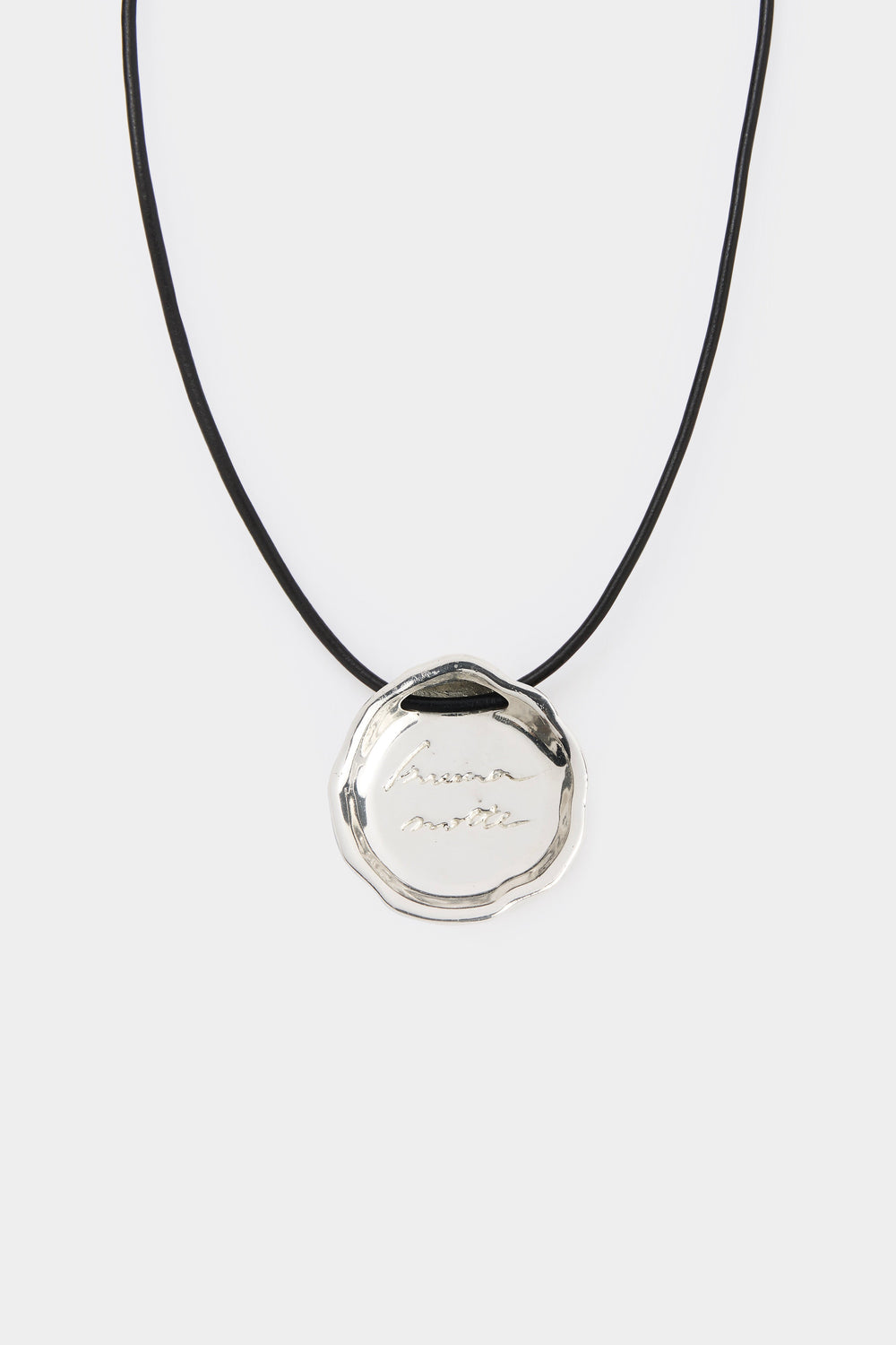 Notte Pendant Necklace
