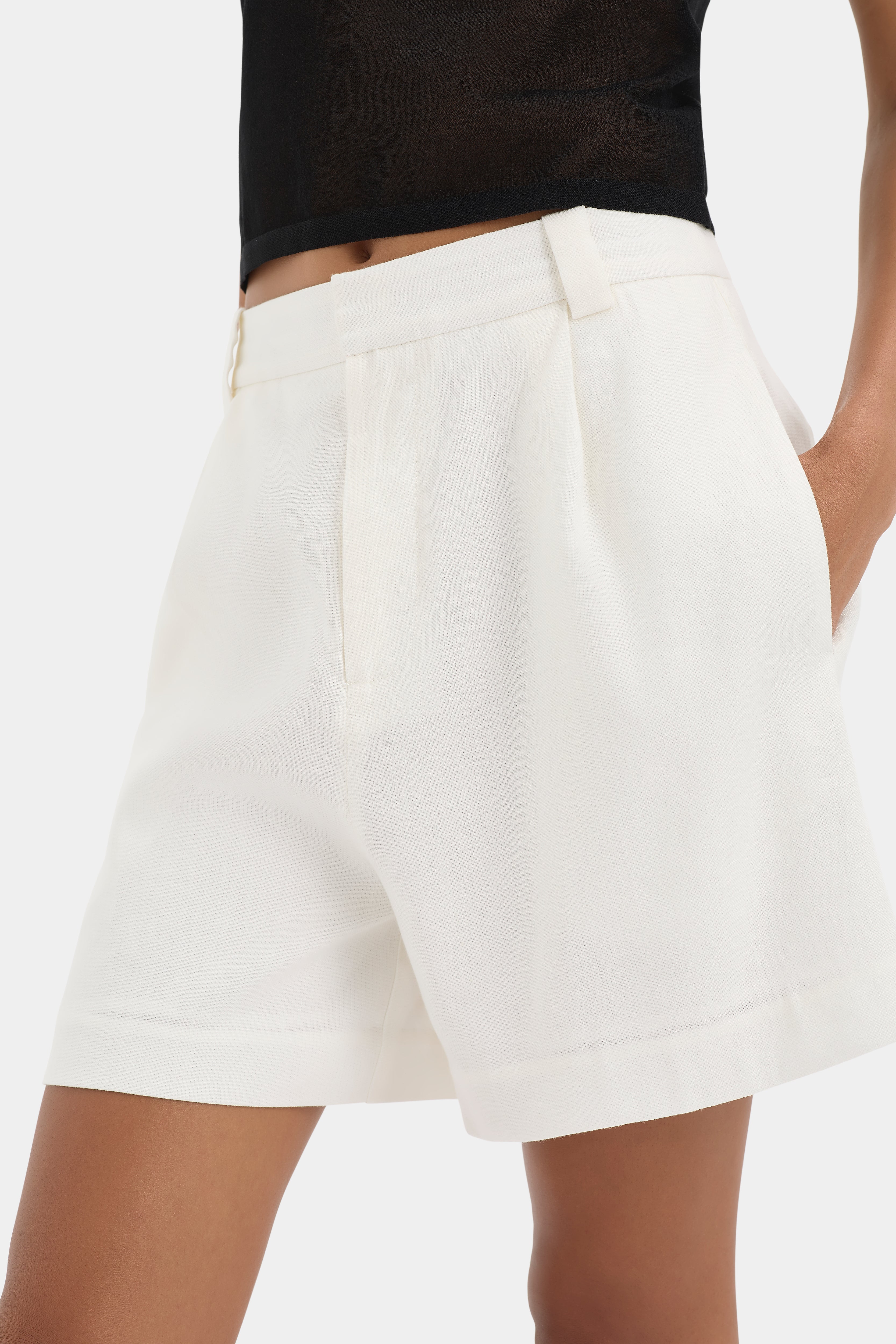 Dorian Tailored Short