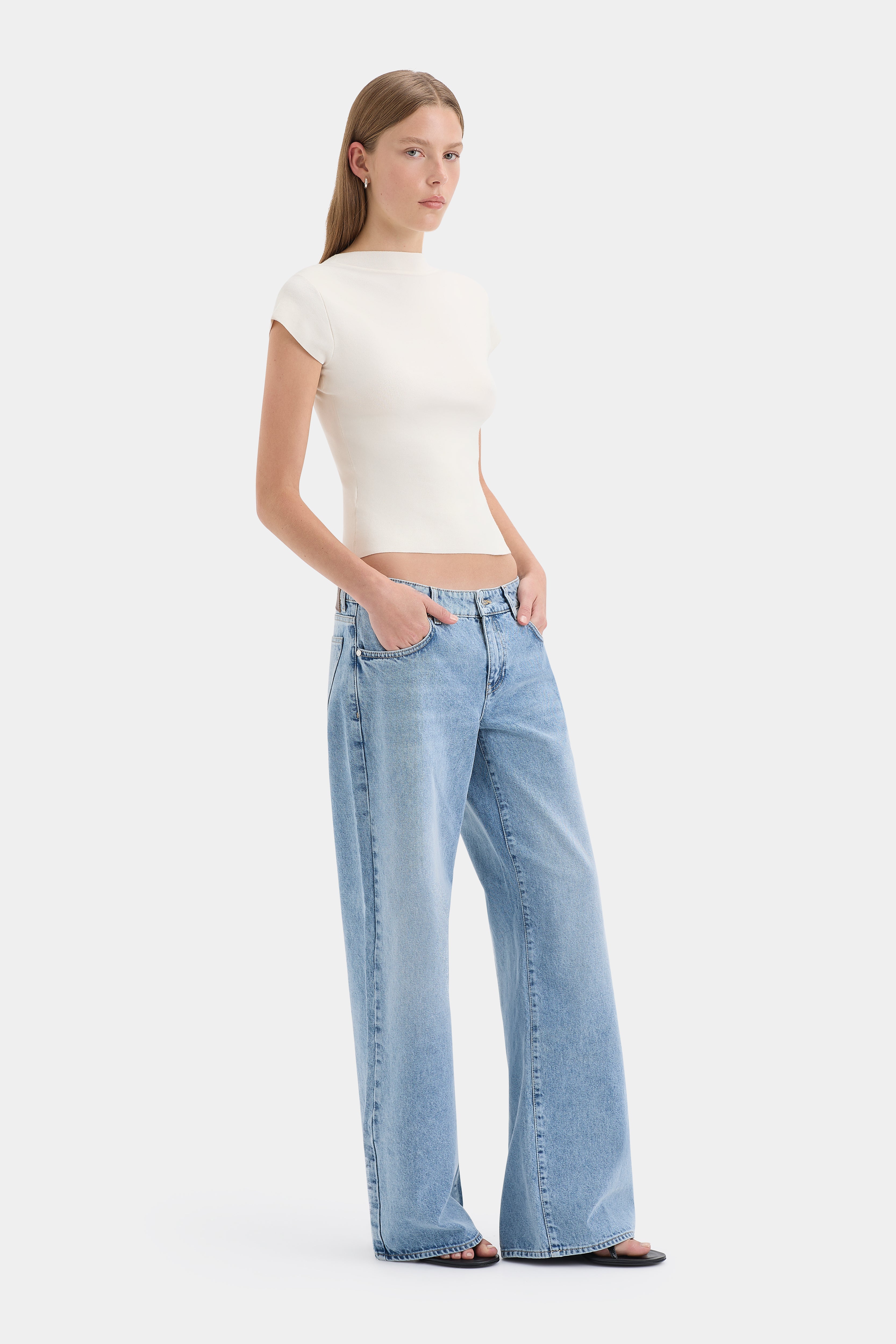 Lucia Straight Jean