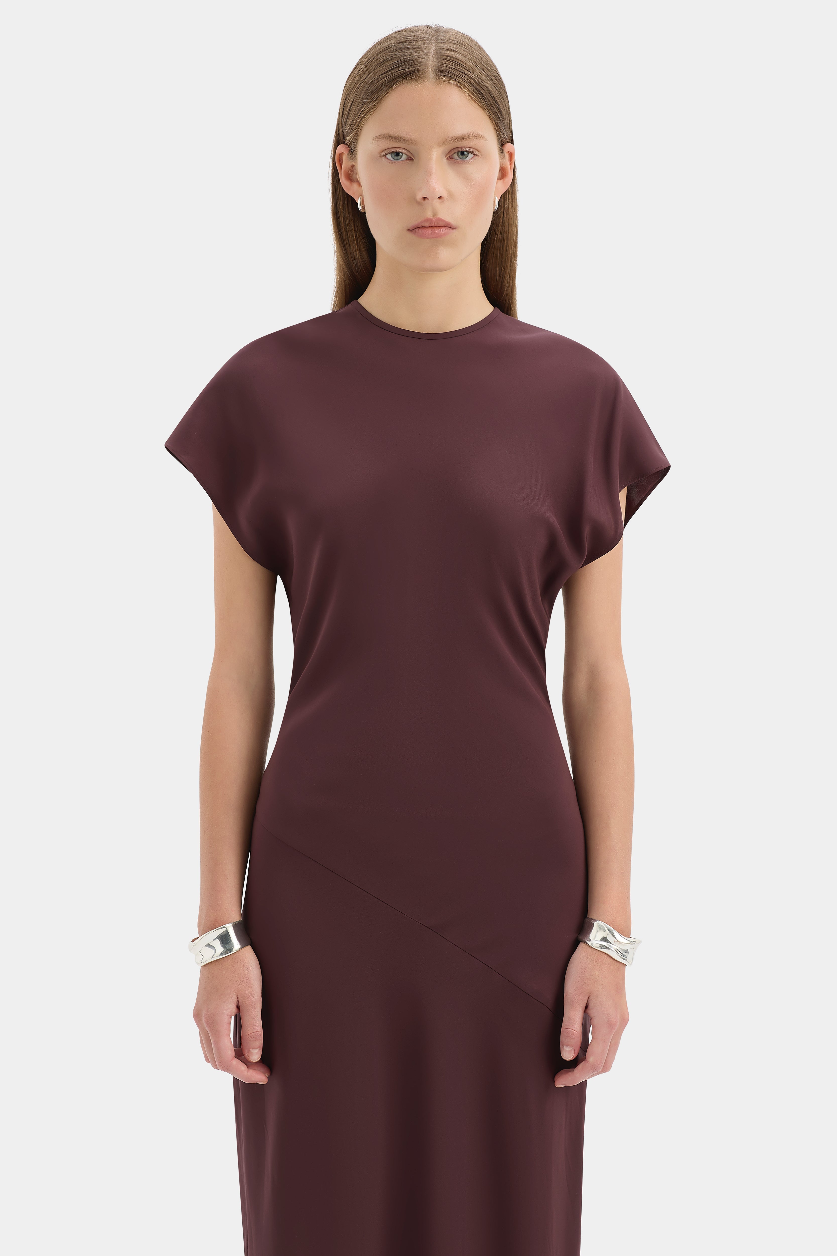 Noria Sleeved Gown