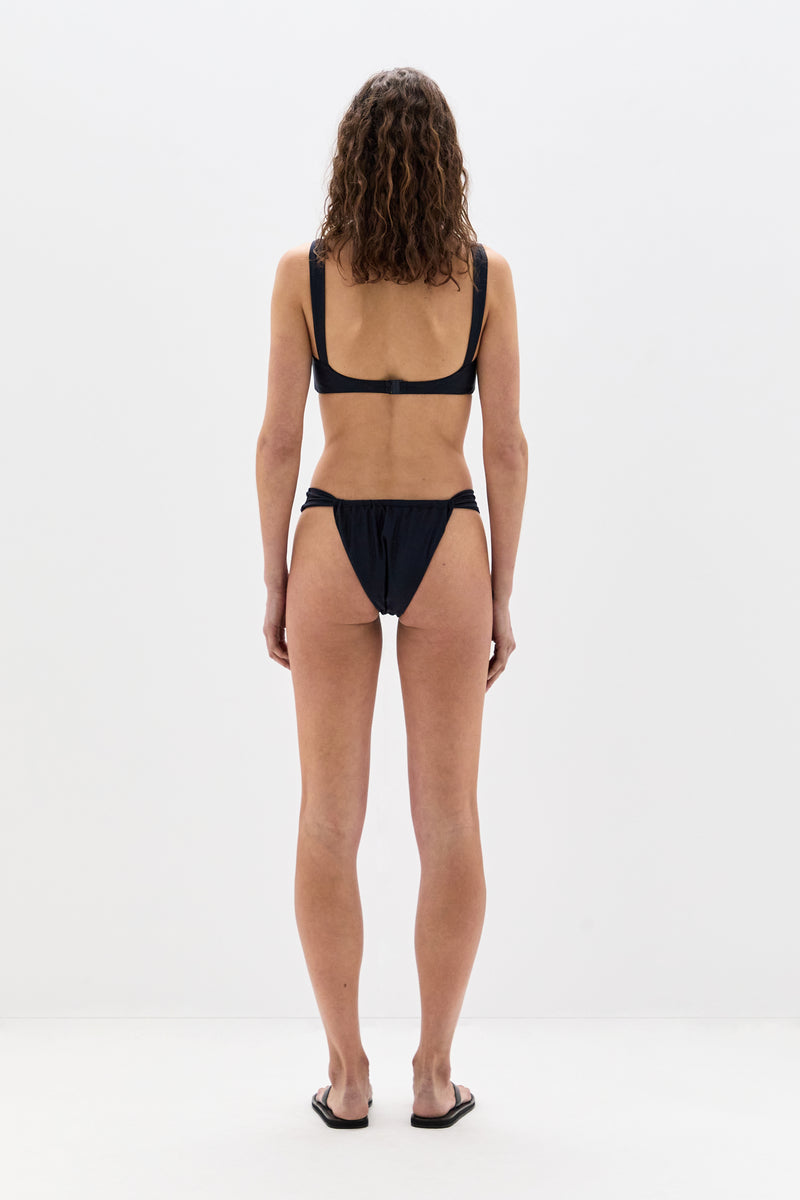 Hilde Twist Top