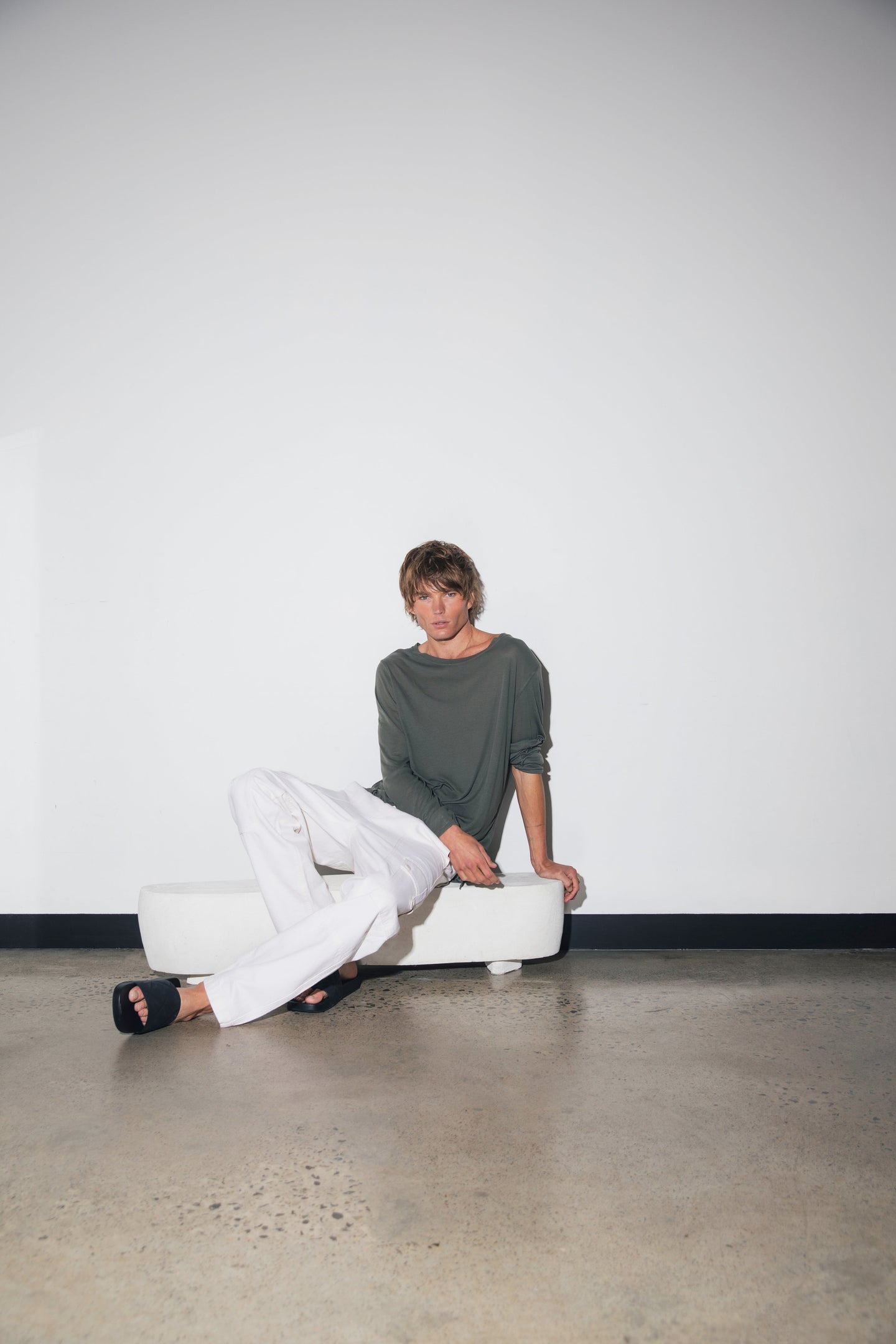 SIR the label JOAN ROUND NECK SKIVVY KHAKI