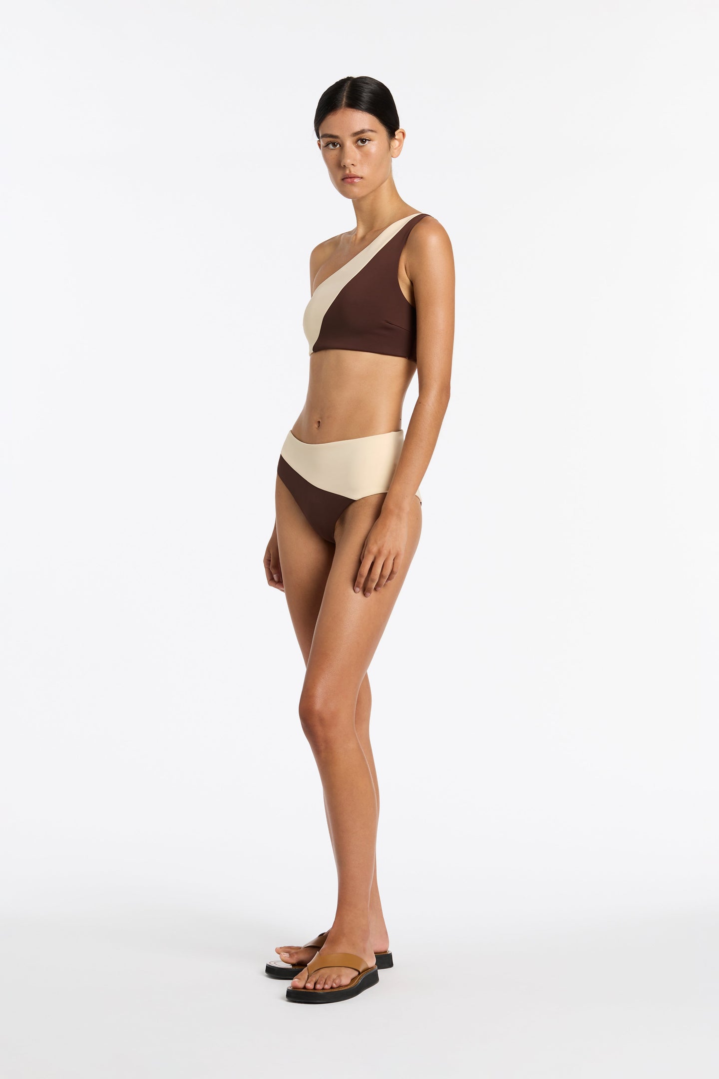 SIR the label Jeanne Asymmetrical Brief BUTTER / CHOCOLATE