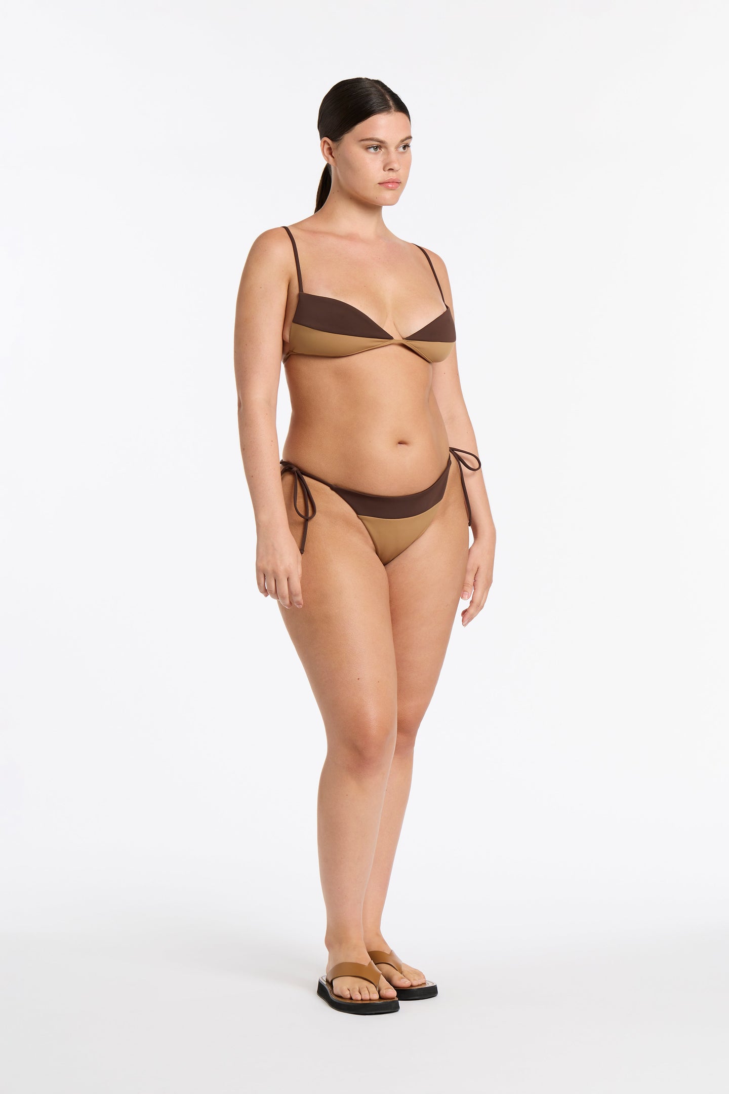 SIR the label Jeanne String Brief CHOCOLATE / TAN
